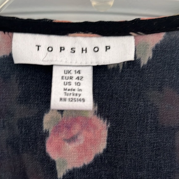 Floral Ruffle Top - Picture 7 of 10